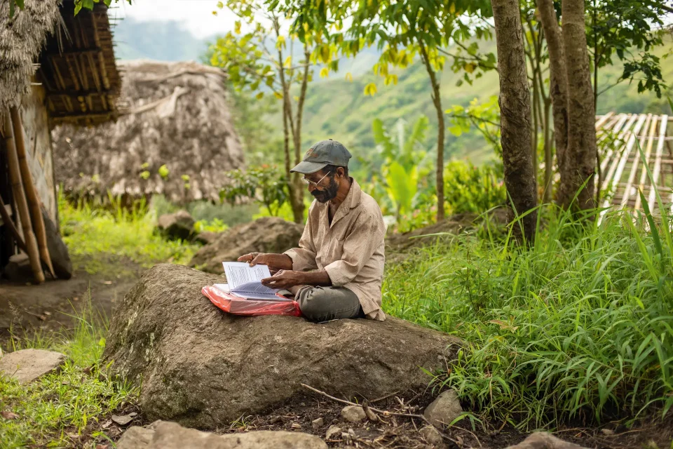 Ethnos360 Bible study